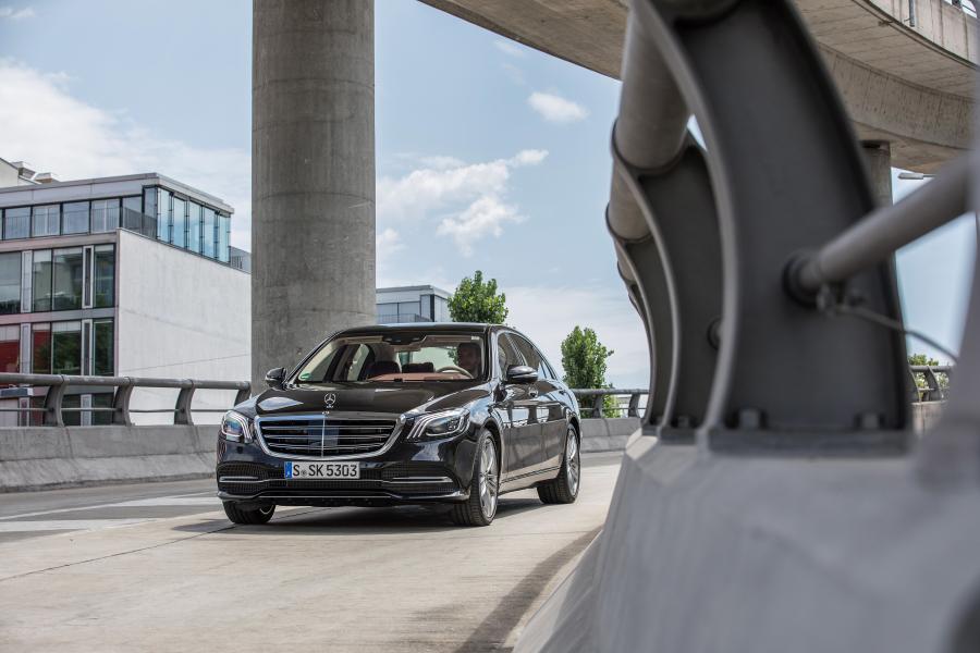  Mercedes-Benz S400 d Lang 4Matic 2017 года  (WW) (фото 22 из 27)
